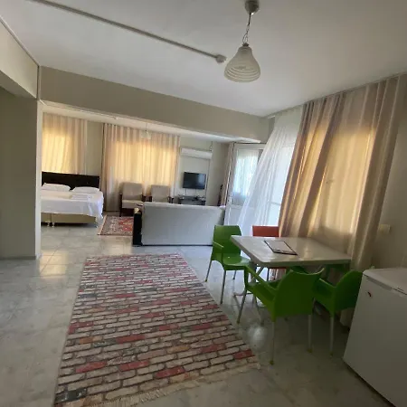Neseli Bahce Cafe Aparthotel Seferihisar