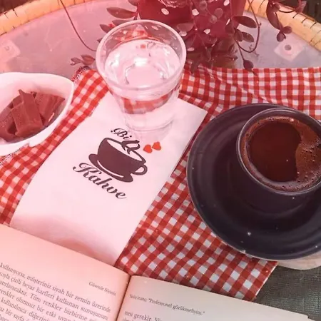 Neseli Bahce Cafe Apartmanhotel *