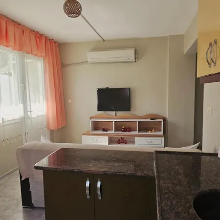 Neseli Bahce Cafe Apartmanhotel