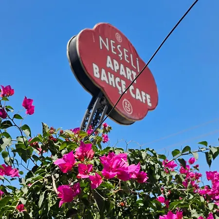 Apartmanhotel Neseli Bahce Cafe *